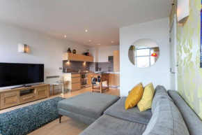 Iconic Luxury Manchester Apartment w/ Free Parking
